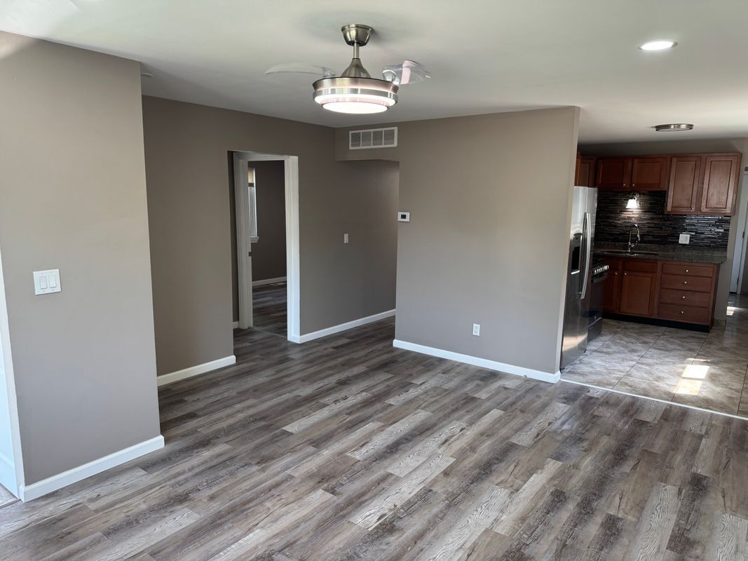 Building Photo - 8220 Lozier Ave