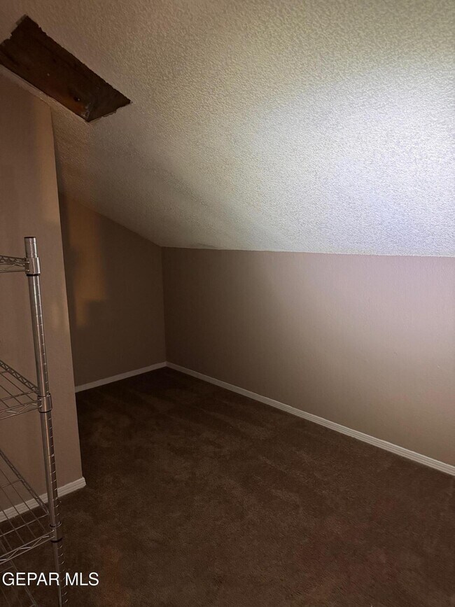 Building Photo - 1428 Beethoven Pl