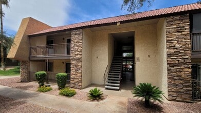 Building Photo - 4960 Indian River Dr