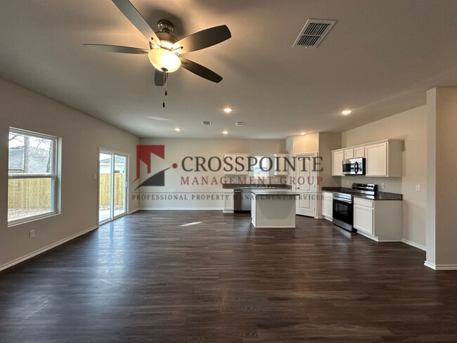 Building Photo - 4 Bedroom 2 Bath in Whitehouse ISD!