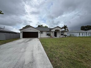 Building Photo - 548 SW Undallo Rd