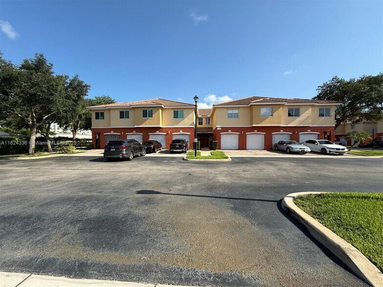 Building Photo - 3340 Palomino Dr