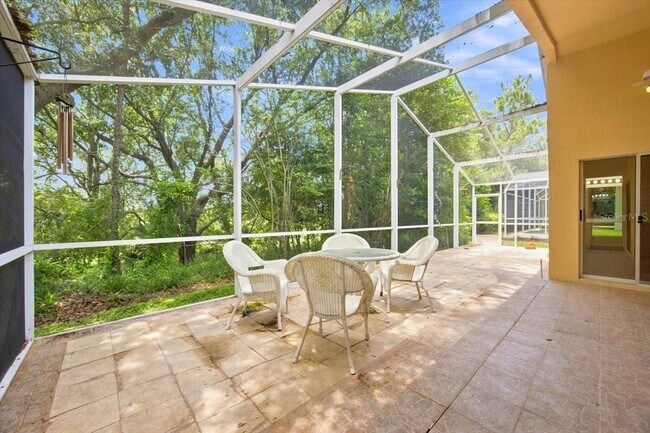 Building Photo - 2393 Paulette Dr