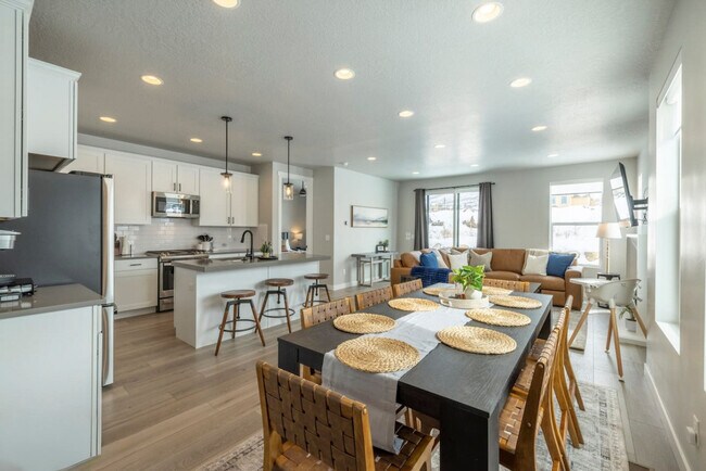 Building Photo - 1854 N High Uintas Ln