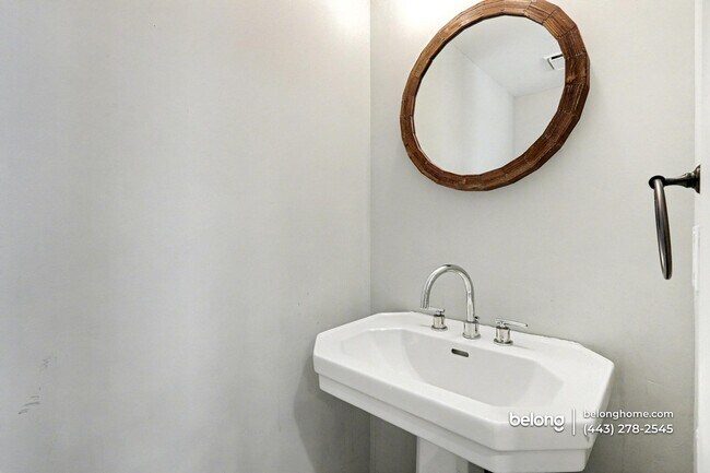 Building Photo - 19009 Crosstie Terrace