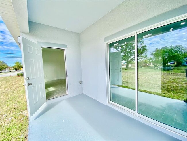 Building Photo - 10006 Massey St