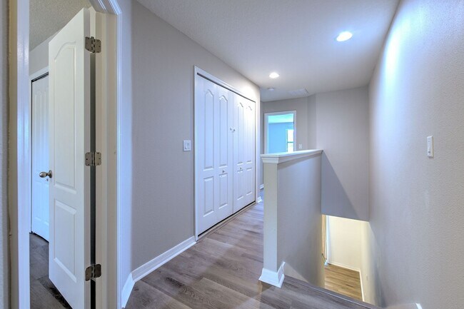 Building Photo - 5116 Bay Isle Cir