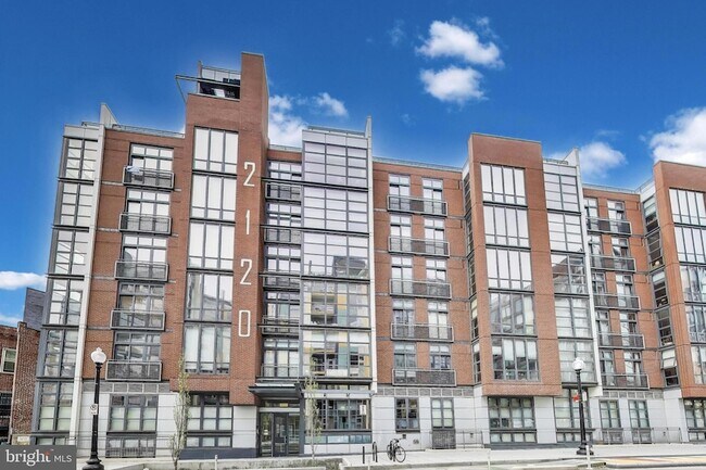 Building Photo - 2120 Vermont Ave NW