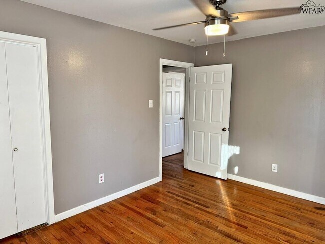 Building Photo - 4503 McCrory Ave