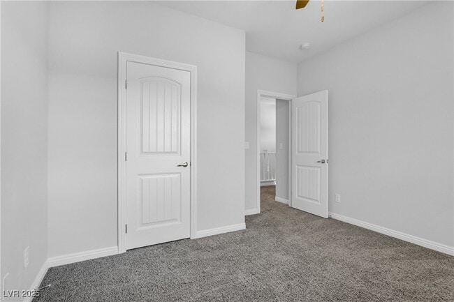 Building Photo - 9404 Sand Tiger Ave