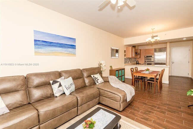 Building Photo - 218 SE 14th St