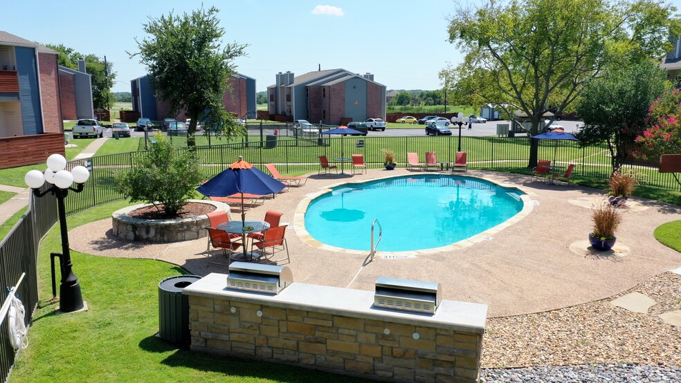 23Hundred Apartments in Sherman Texas near Denison with Washer and Dryer - 1 and 2 Bedroom Apartments in Sherman, TX.