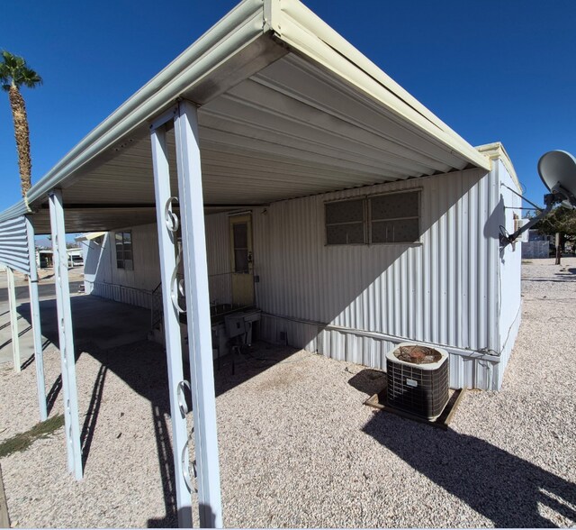 Building Photo - 3601 E Wyoming Ave