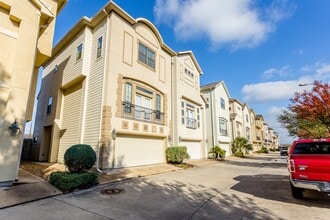 Building Photo - 10658 Clearview Villa Pl