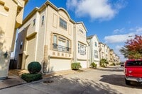 Building Photo - 10658 Clearview Villa Pl