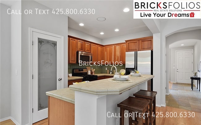 Building Photo - Welcoming Home in Bothell, Ideal for Relax...