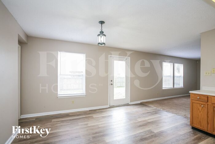 Building Photo - 9127 Stones Bluff Ln