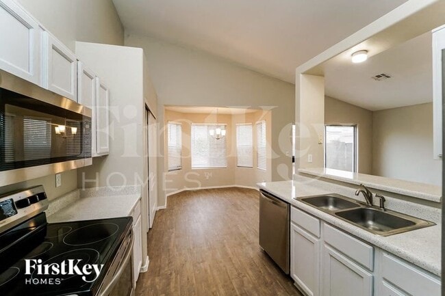 Building Photo - 3620 W Bellewood Pl