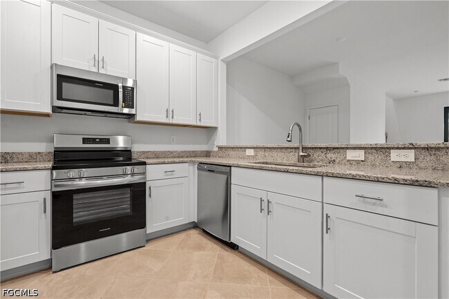 Building Photo - 14150 Gardeners Wy