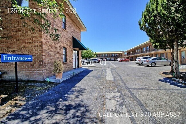 Building Photo - 125 N 1st St