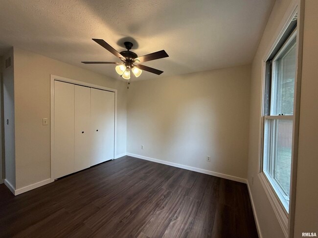 Building Photo - 205 Appomattox Dr