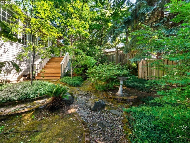 Building Photo - 2080 Wellington Dr