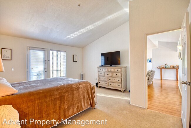 Building Photo - 16430 Avenida Venusto