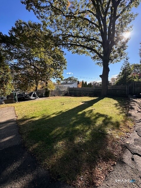 Building Photo - 131 Ruth St