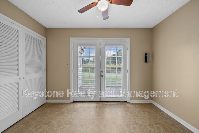 Building Photo - 1070 Pembroke Oak Grove Rd