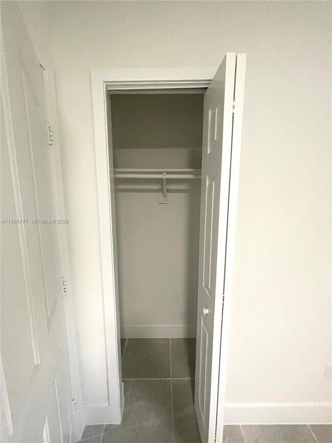 Building Photo - 1666 SW 3rd Ct