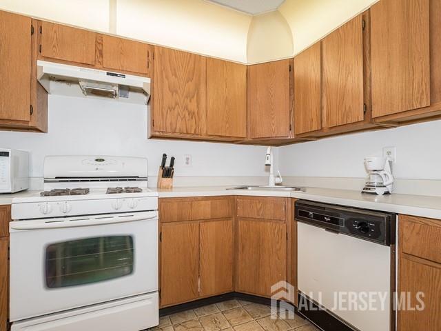 Building Photo - 395 Lancaster Ct