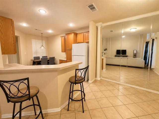 Building Photo - 9929 Dryden Ln