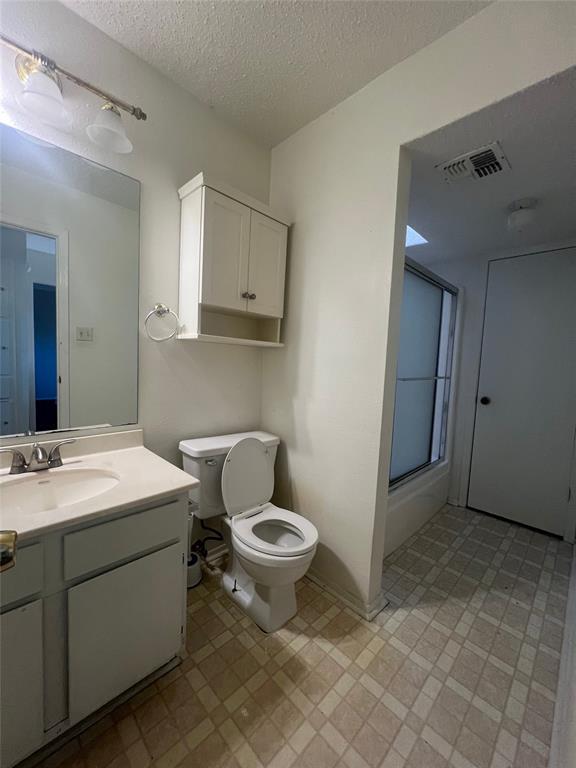 Building Photo - 1515 W Braker Ln