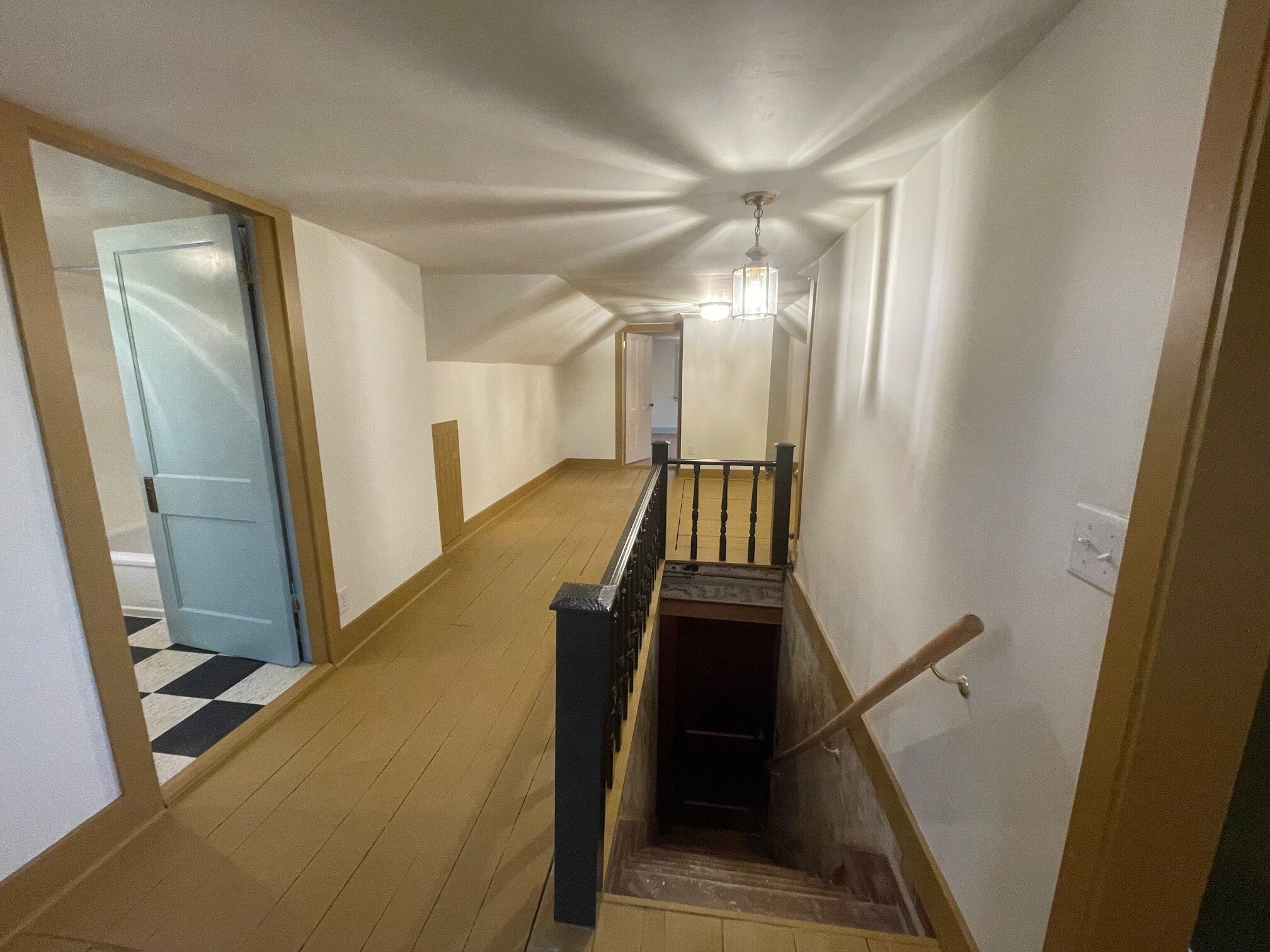 Entry - 252 George Wright Rd