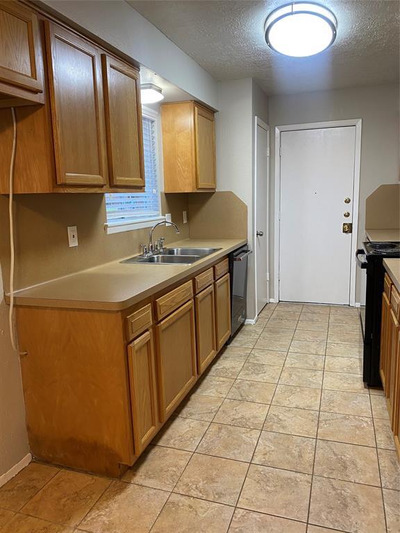 Building Photo - 2915 Early Turn Dr