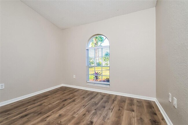 Building Photo - 3702 Imperial Dr