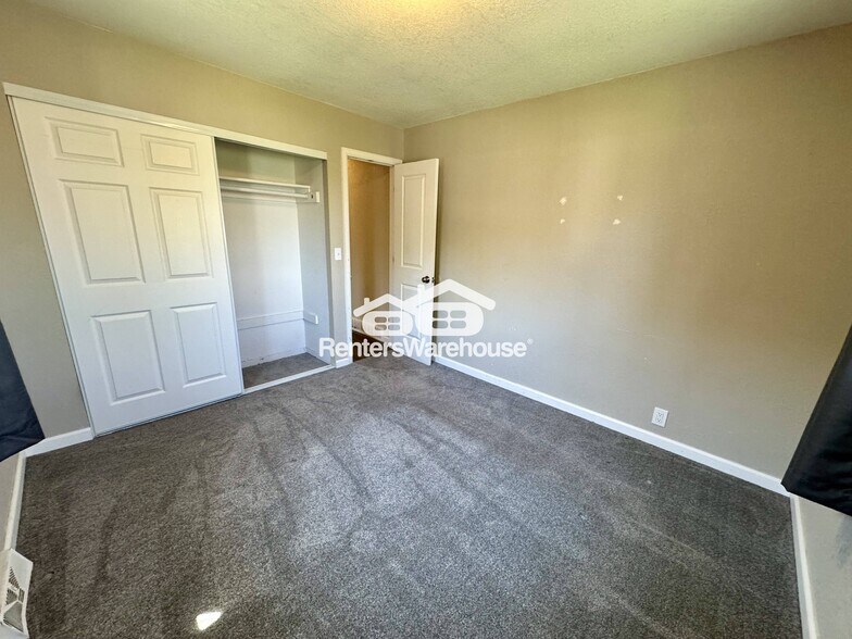 Building Photo - 1260 Brentwood St