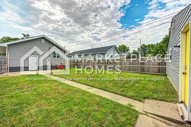 Building Photo - 1536 Dawson St