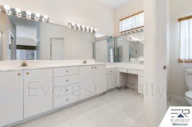Building Photo - 783 Sterling Chase Dr