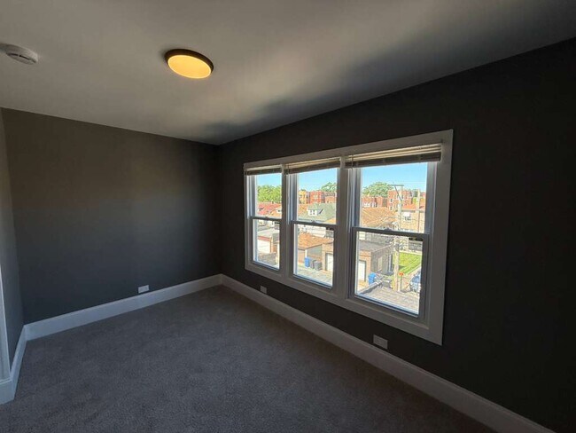 Building Photo - 8210 S Marshfield Ave