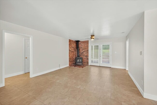 Building Photo - 898 Meginnis Ln