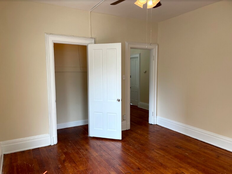 Building Photo - 2618 Eden Ave