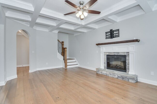 Building Photo - Beauty in Riverwood on Corner Lot!