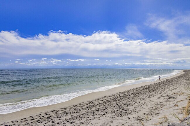 Building Photo - 100 Ocean Trail Way