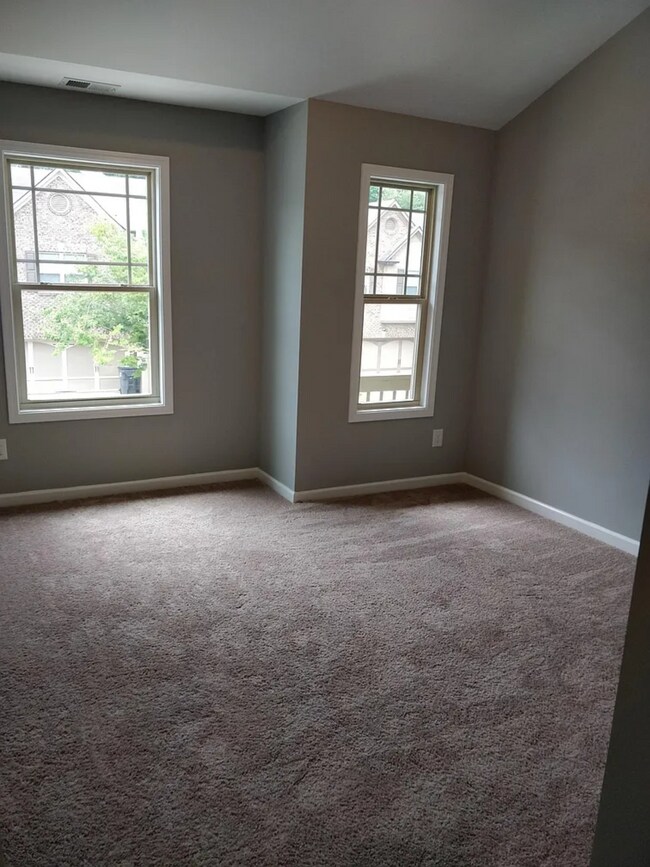 Building Photo - 2557 Pepper Ct