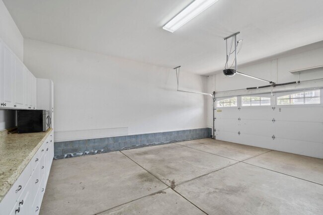 Building Photo - Stunning rental home in beautiful Ardrey Crest