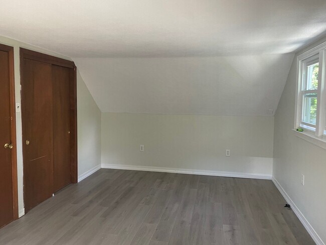 Building Photo - 14 Dearborn Rd