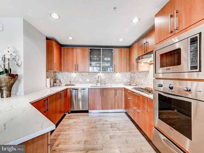 Building Photo - 801 Key Hwy