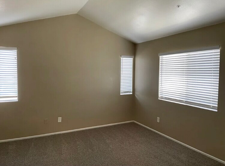 Building Photo - 11484 Millpond Rd