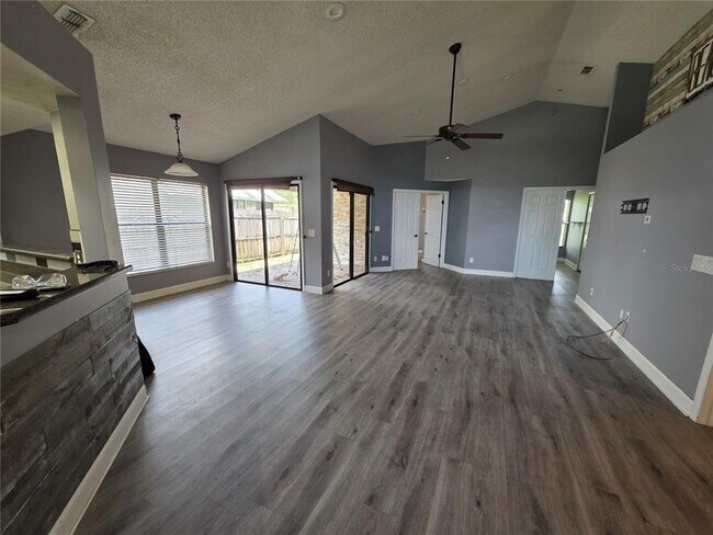 Building Photo - 2371 Piedmont Lakes Blvd